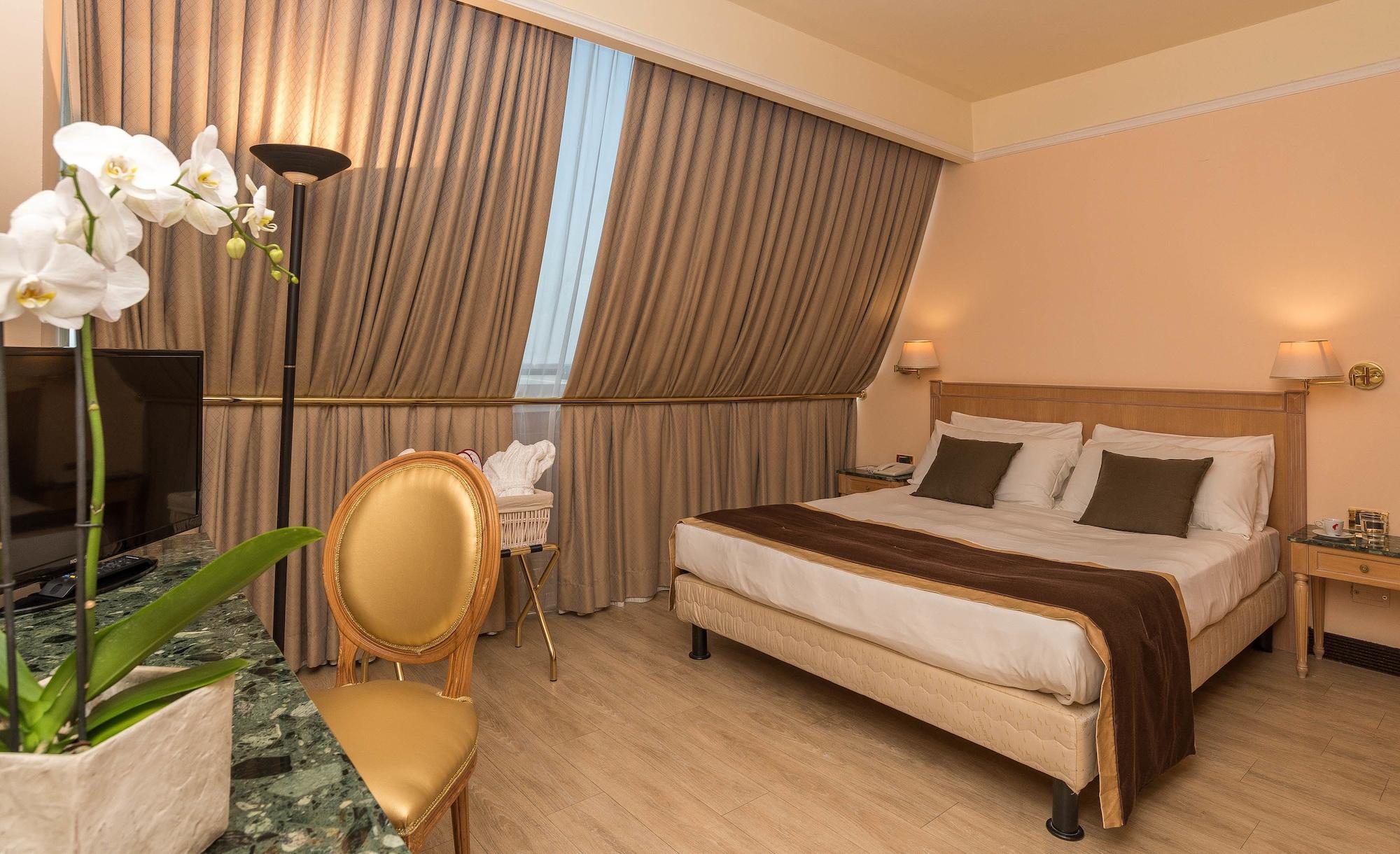 Shg Hotel De La Ville Vicenza Exterior photo