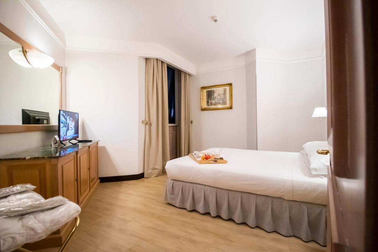 Shg Hotel De La Ville Vicenza Exterior photo