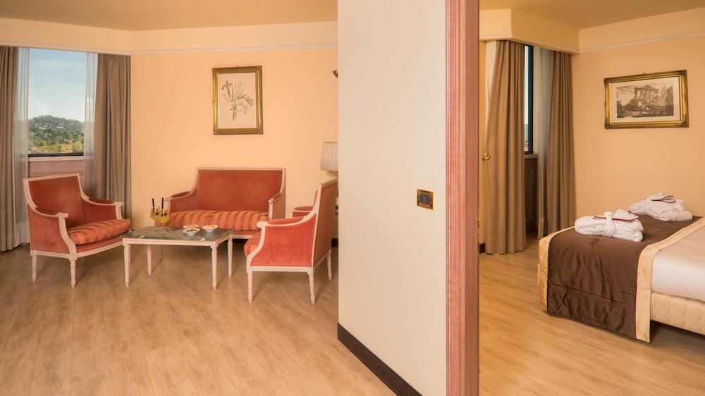Shg Hotel De La Ville Vicenza Exterior photo