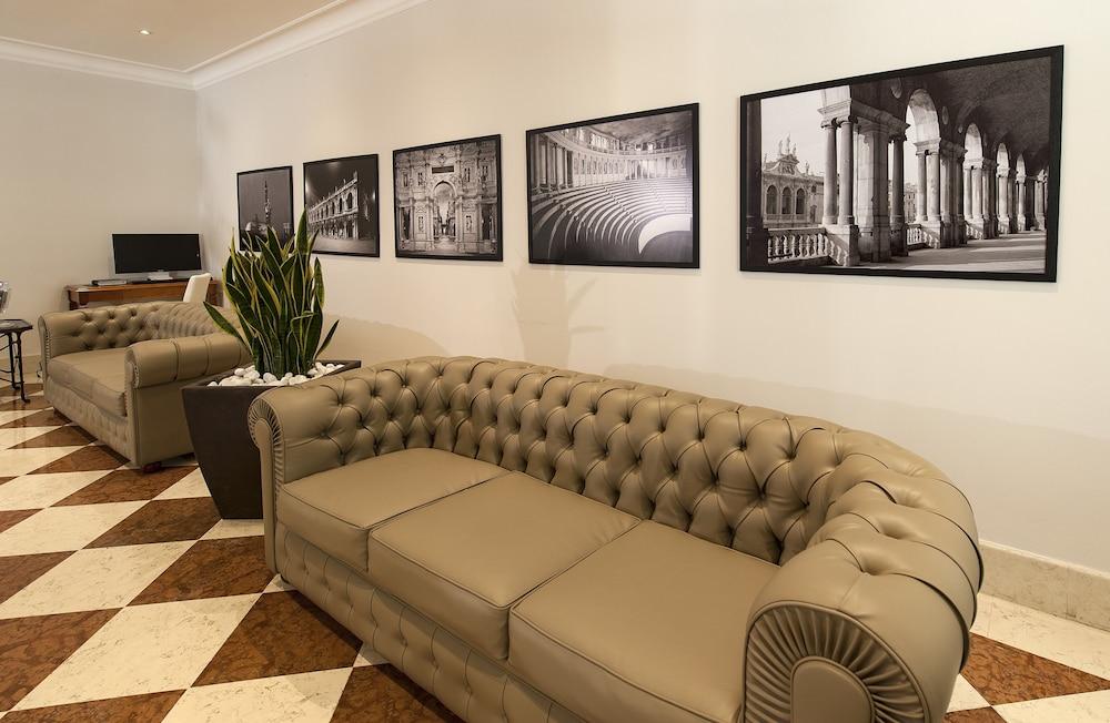 Shg Hotel De La Ville Vicenza Exterior photo
